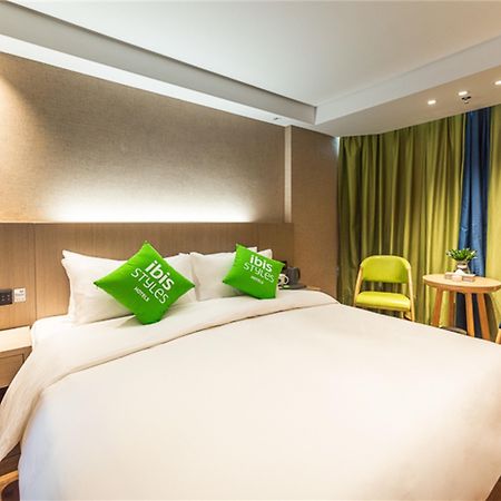 Ibis Styles Fuzhou Wuyi Square Hotell Exteriör bild