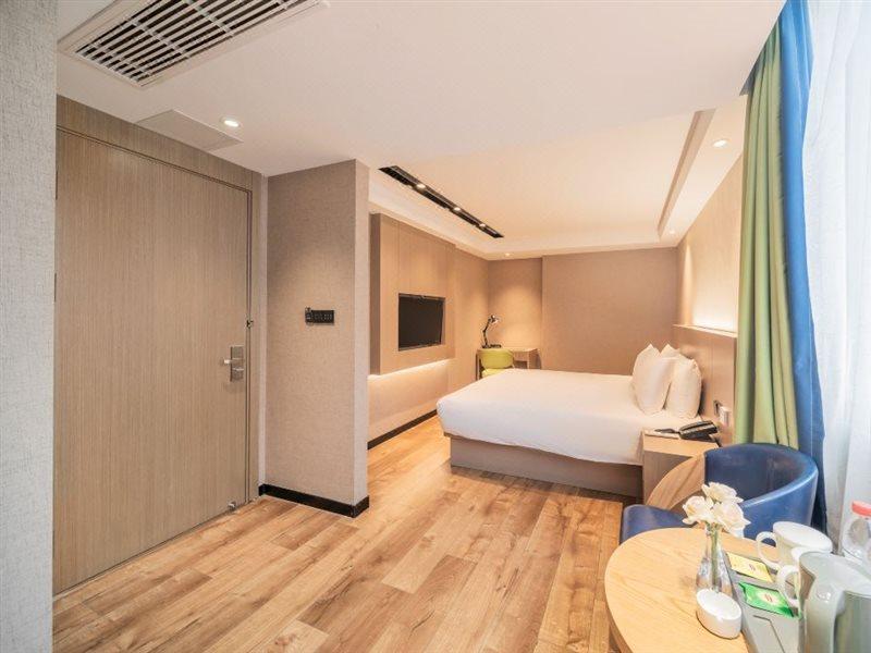 Ibis Styles Fuzhou Wuyi Square Hotell Exteriör bild