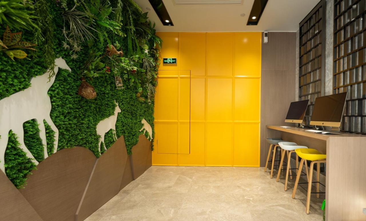 Ibis Styles Fuzhou Wuyi Square Hotell Exteriör bild