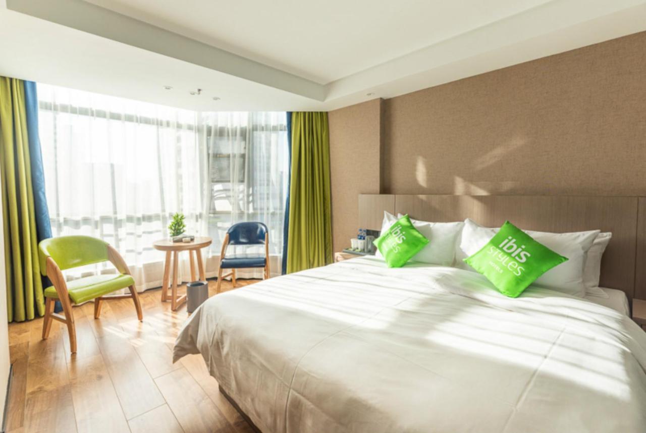 Ibis Styles Fuzhou Wuyi Square Hotell Exteriör bild