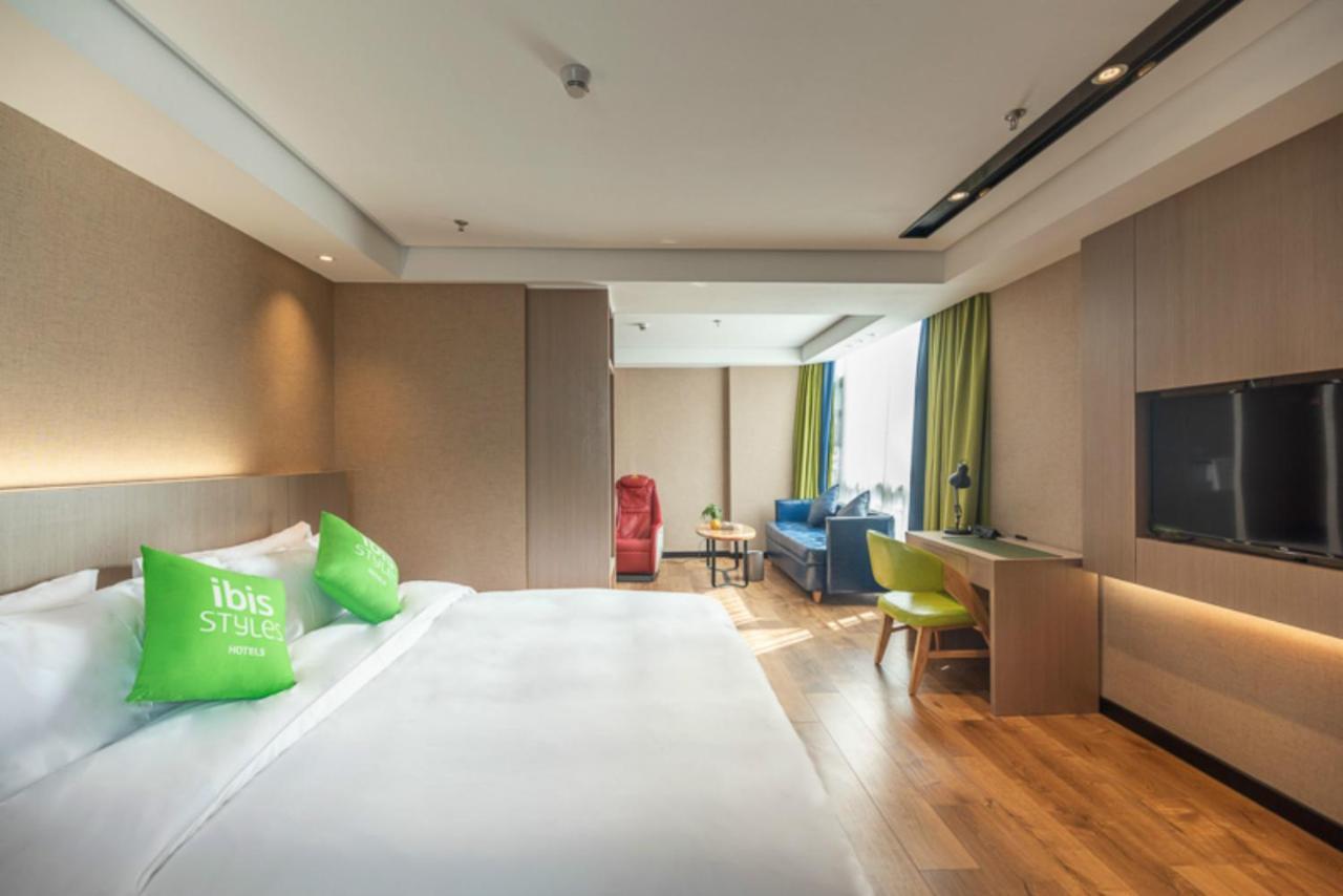 Ibis Styles Fuzhou Wuyi Square Hotell Exteriör bild