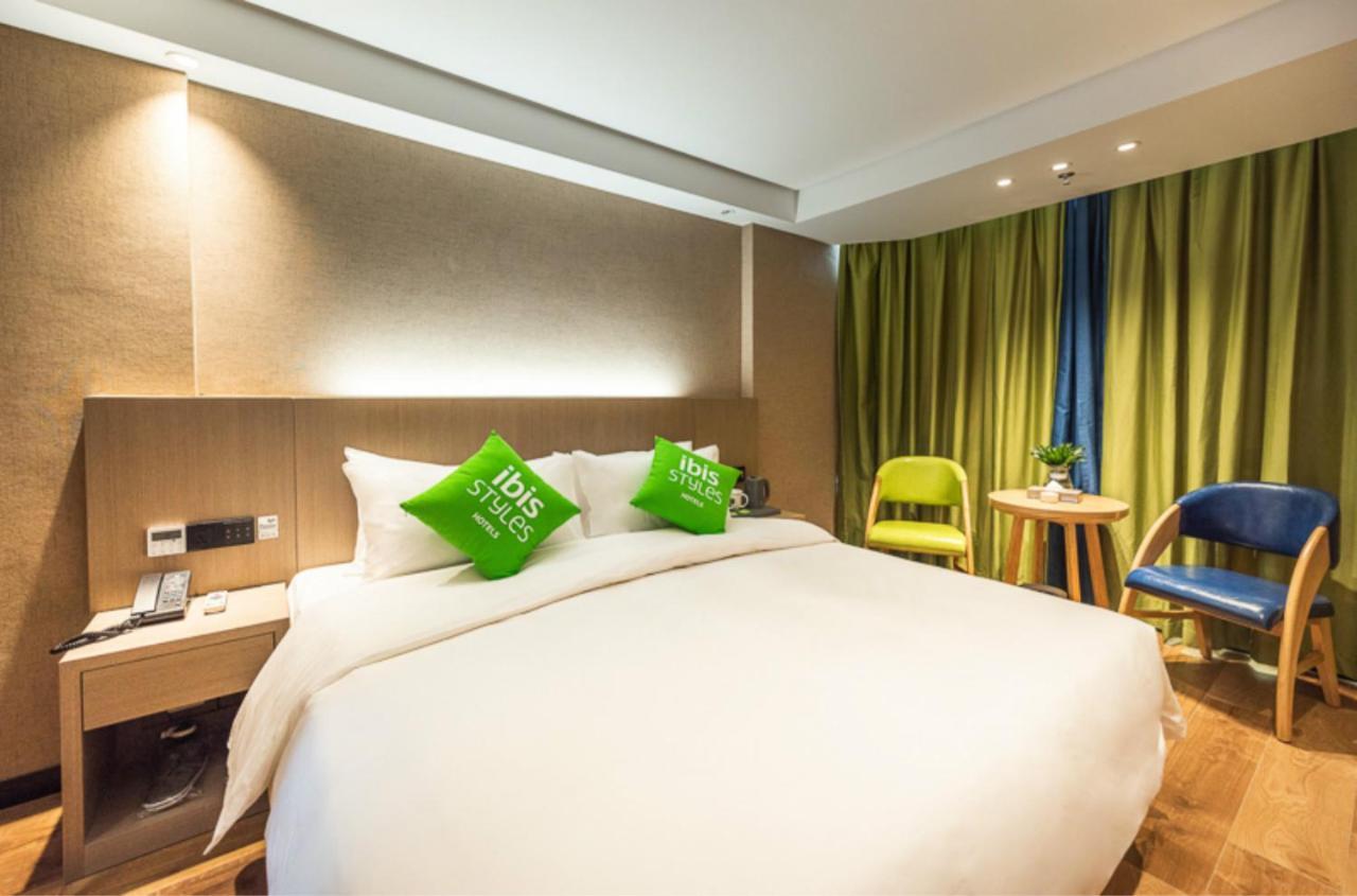 Ibis Styles Fuzhou Wuyi Square Hotell Exteriör bild