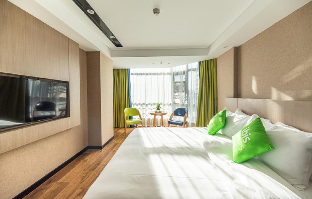 Ibis Styles Fuzhou Wuyi Square Hotell Exteriör bild